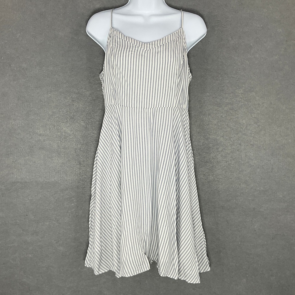 Old Navy Dress Women Sz‎ M Striped Sundress Smocked Back Flowy Garden Party